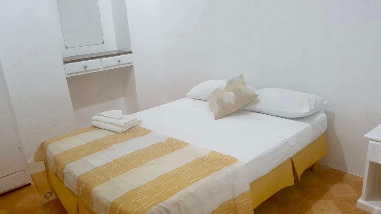 Ventnor House Apartments Бриджтаун Екстер'єр фото