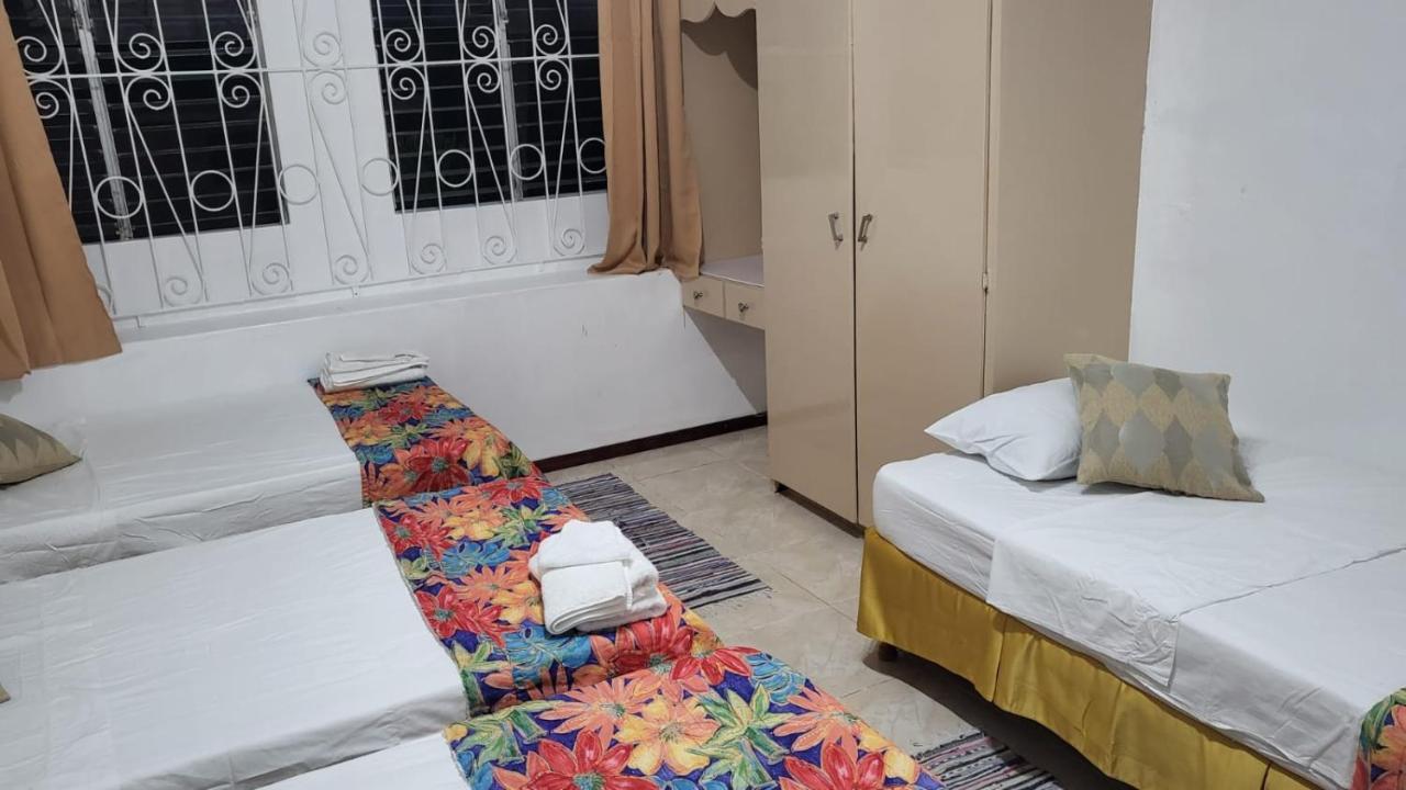 Ventnor House Apartments Бриджтаун Екстер'єр фото